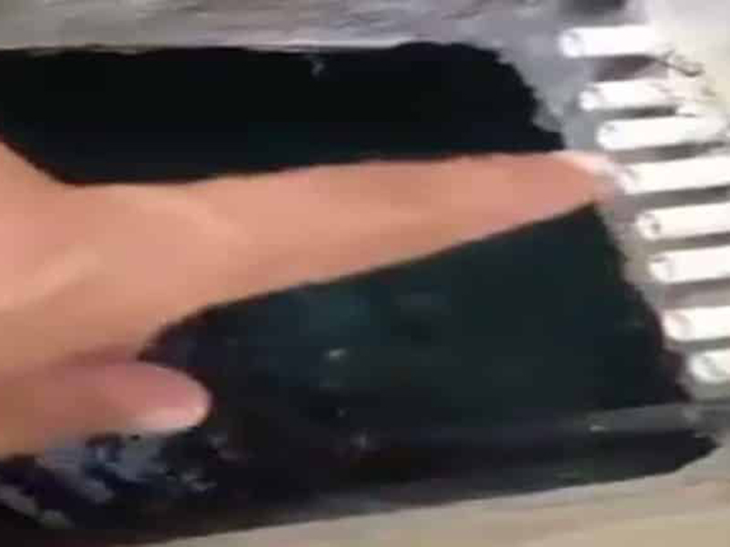 بالفيديو: مواطن سعودي يبتكر طريقة لجمع مياه تصريف المكيفات في خزان إضافي لإعادة استخدامها مرة أخرى!